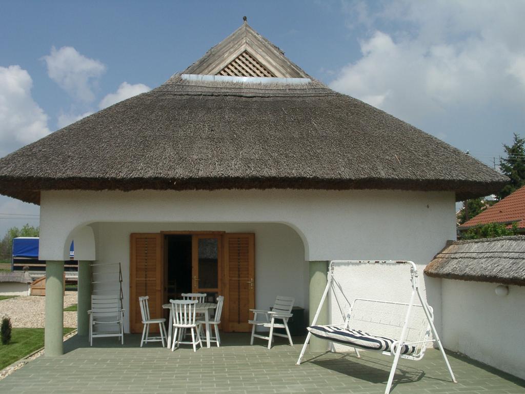 Hotel Csenye Vendeghaz Exteriér fotografie